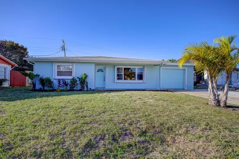 22 Plaza Dr, Ormond Beach, FL 32176