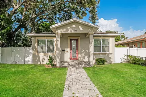 2424 12th St S, Saint Petersburg, FL 33705