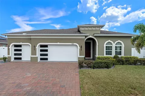 900 Glazebrook Loop, Orange City, FL 32763