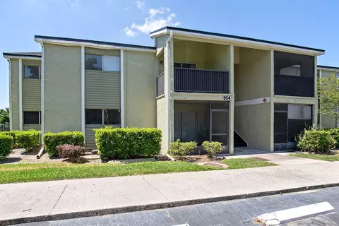 954 Lake Destiny Rd #H, Altamonte Springs, FL 32714