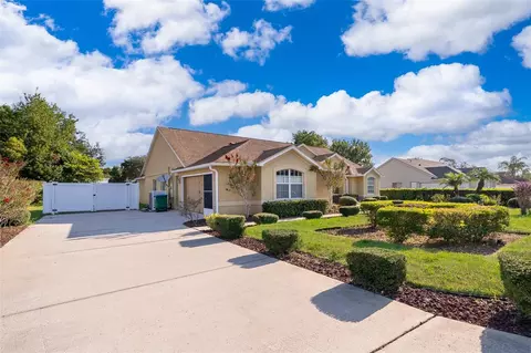 1054 Platinum Ct, Deltona, FL 32725