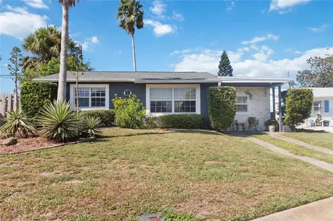 32 Seaside Dr, Ormond Beach, FL 32176