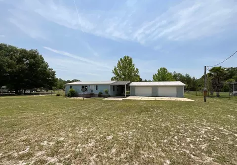 461 Lake Como Dr, Pomona Park, FL 32181