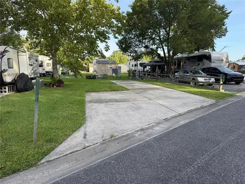 2848 NE 104th Ter, Silver Springs, FL 34488