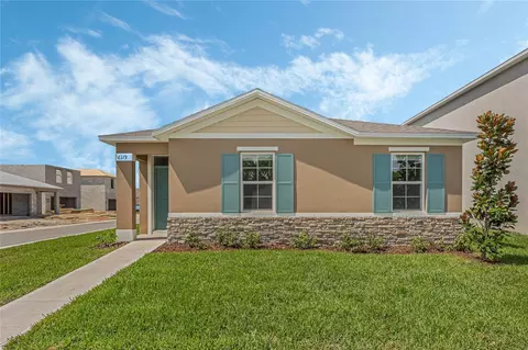5292 Flameleaf St, Apopka, FL 32712