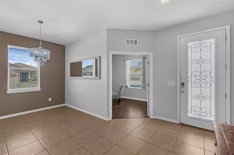 Entry Way - 1641 Regal River Cir, Ocoee, FL 34761 photo 4 of 13