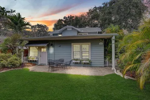 3219 W Hawthorne Rd, Tampa, FL 33611