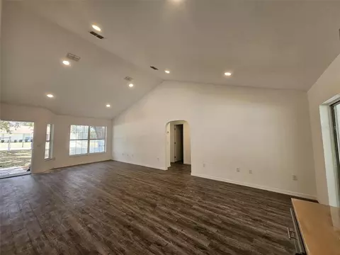Living - 4 Cedar Trace Way, Ocala, FL 34472 photo 5 of 8