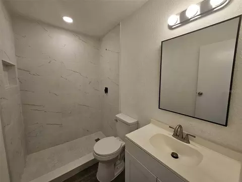 Bath - 4 Cedar Trace Way, Ocala, FL 34472 photo 5 of 7