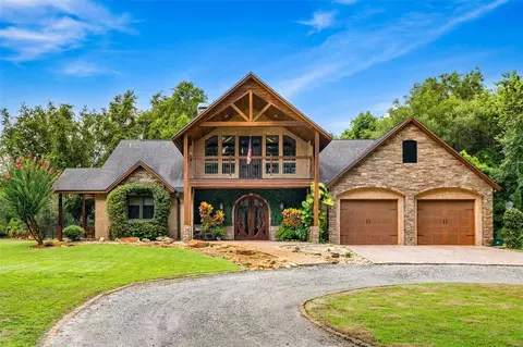 800 Scott Rd, Geneva, FL 32732