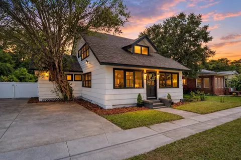 214 E 18th St, Sanford, FL 32771