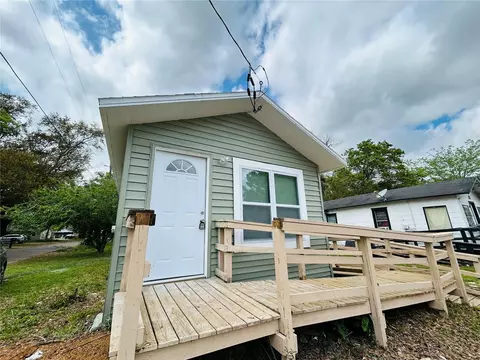 1402 Powhattan St, Jacksonville, FL 32209