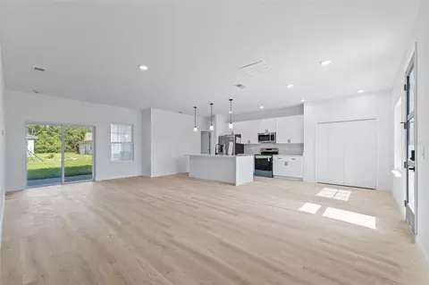 Living - 3370 SW 129th Loop, Ocala, FL 34473 photo 2 of 4