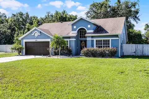 2848 Tremont Dr, Eustis, FL 32726