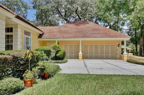 1726 Majestic Oak Dr, Apopka, FL 32712