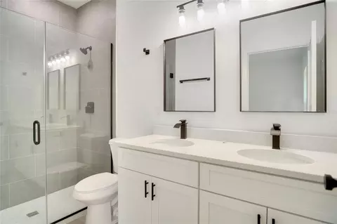 Bath - 2121 SW 153rd Loop, Ocala, FL 34473 photo 1 of 4