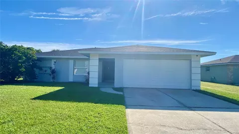 5445 Arpana Dr, Orlando, FL 32839