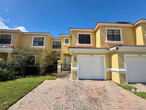 1270 Clove Dr, Poinciana, FL 34759