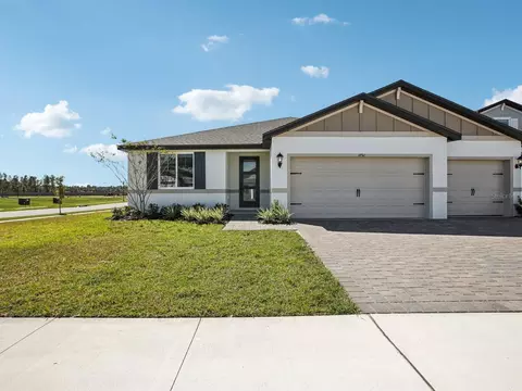 1751 Draughton Dr, Zephyrhills, FL 33541