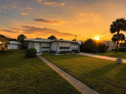 1517 N Grandview Ave, Daytona Beach, FL 32118