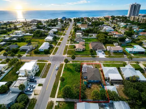 1517 N Grandview Ave, Daytona Beach, FL 32118