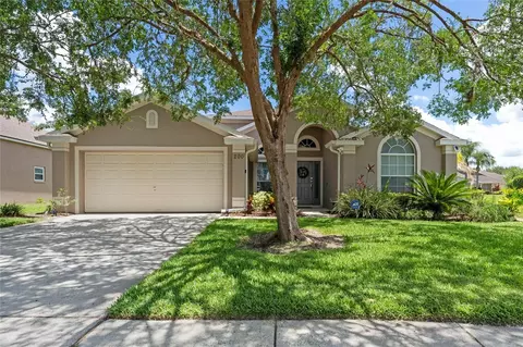 200 Lockbreeze Dr, Davenport, FL 33897
