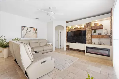Living - 2254 Blackjack Oak St, Ocoee, FL 34761 photo 2 of 2
