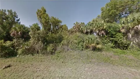 Hampshire Circle, North Port, FL 34288