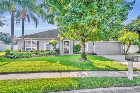 563 Nutmeg Ct, Chuluota, FL 32766