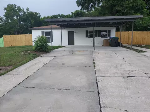 416 N Powers Dr, Orlando, FL 32835