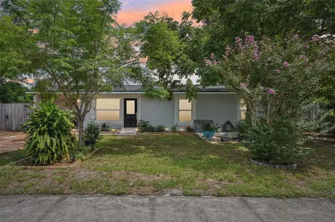 221 N Devon Ave, Winter Springs, FL 32708