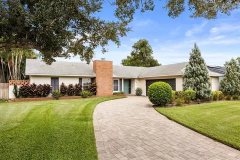 5613 Lake Mary Jess Shores Ct, Orlando, FL 32839