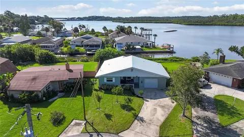 411 Acacia Cir, Port Orange, FL 32127