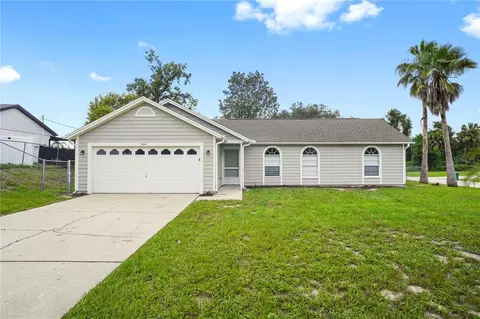 590 Twin Lake Ave, Deltona, FL 32738