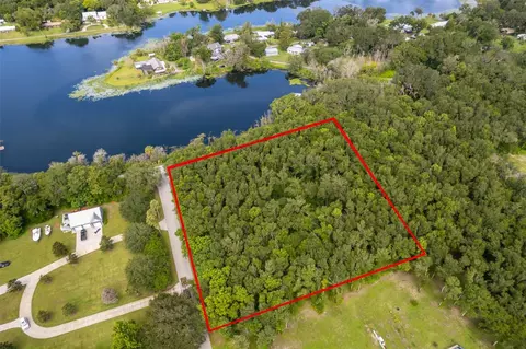 350 Lemon Ave, Lake Helen, FL 32744