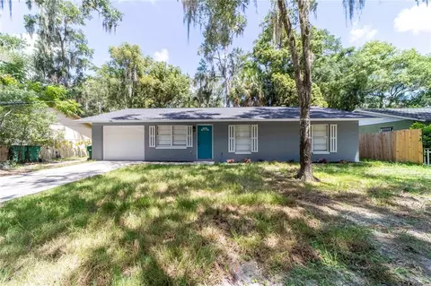 745 E Jackson Ave, Mount Dora, FL 32757