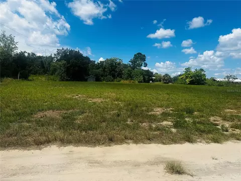 5841 Skokie Rd, Lake Wales, FL 33898