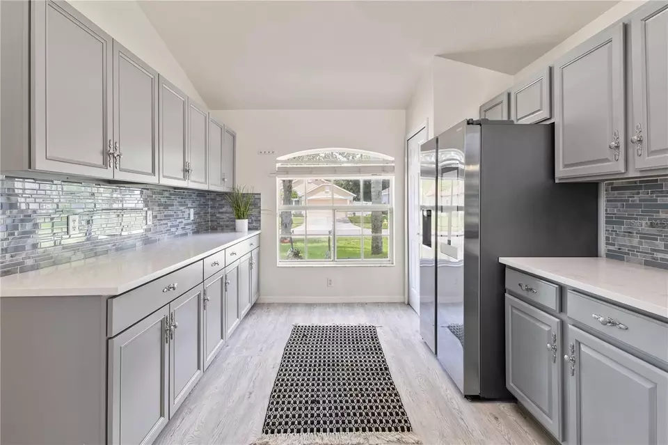 Kitchen - 239 Longhirst Loop, Ocoee, FL 34761 photo 2 of 4