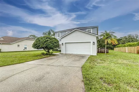 818 Summer Glen Dr, Winter Haven, FL 33880