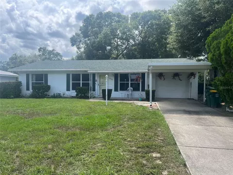 630 W Blue Lake Ter, Deland, FL 32724