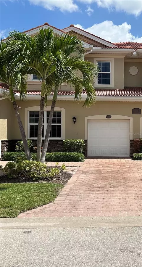 8511 Oakshade Cir #101, Fort Myers, FL 33919