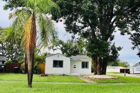 781 58th Ave NE, Saint Petersburg, FL 33703