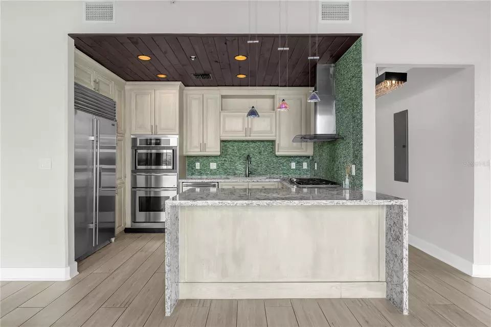 Kitchen - 150 E Robinson St #2701, Orlando, FL 32801 photo 1 of 3