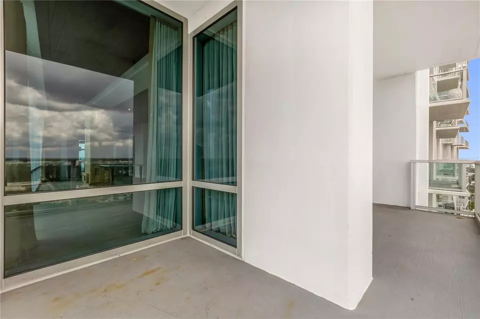 Exterior - 150 E Robinson St #2701, Orlando, FL 32801 photo 1 of 5