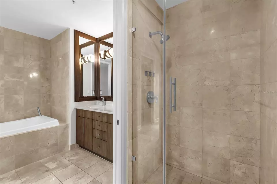 Bath - 150 E Robinson St #2701, Orlando, FL 32801 photo 3 of 5