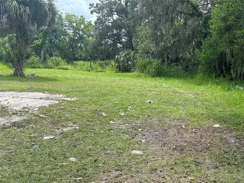 1005 W 8th St E, Sanford, FL 32771