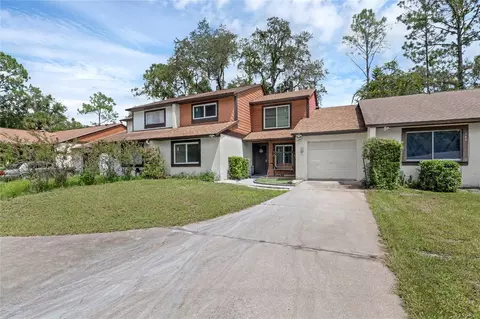 107 Spreading Oak Ct, Sanford, FL 32773