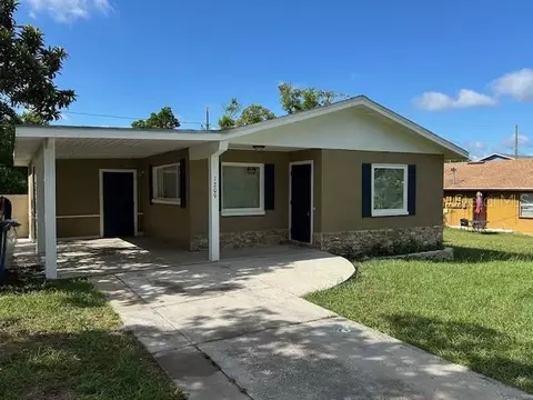 1209 Avenue M, Haines City, FL 33844