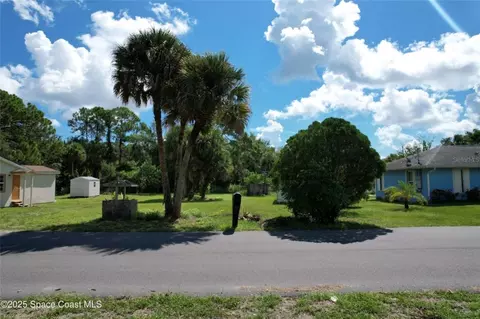 2775 E Hickory, Mims, FL 32754