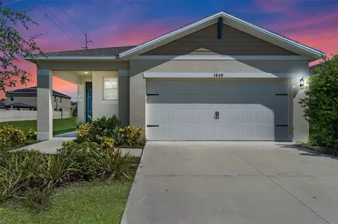 1428 Berry Ln, Davenport, FL 33837
